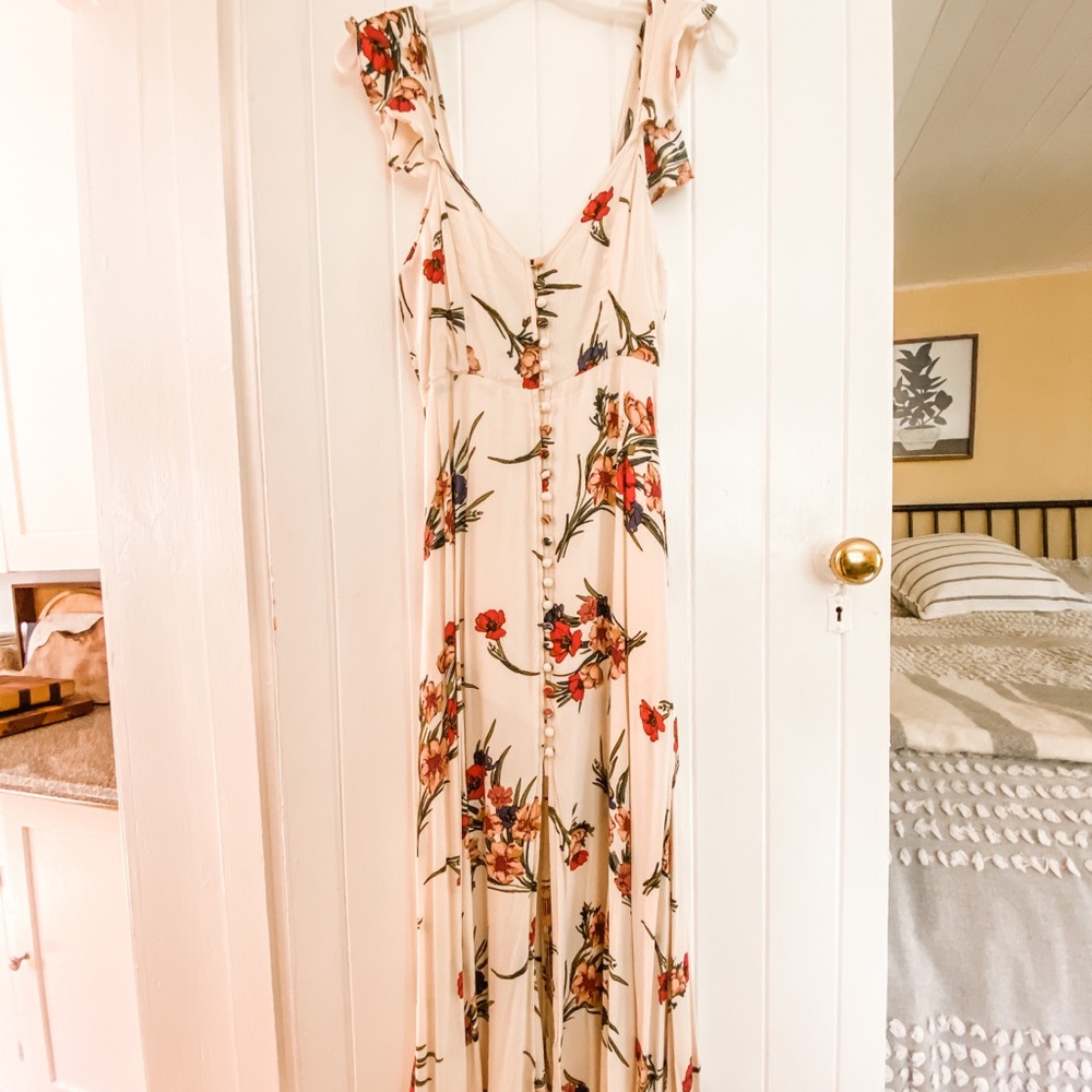 Floral cap sleeve dress